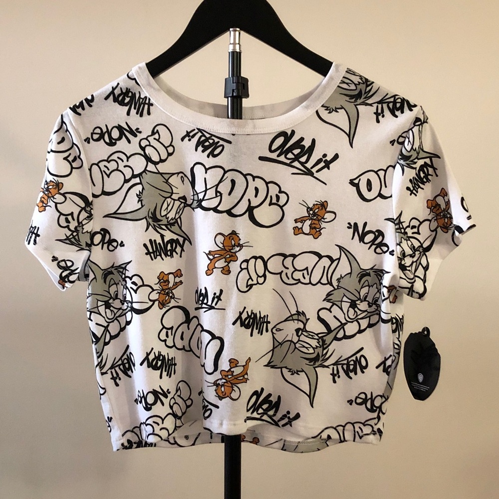 Tom & Jerry Baby Tee Cropped Crew Neck T-Shirt Size L Pullover All Over Print